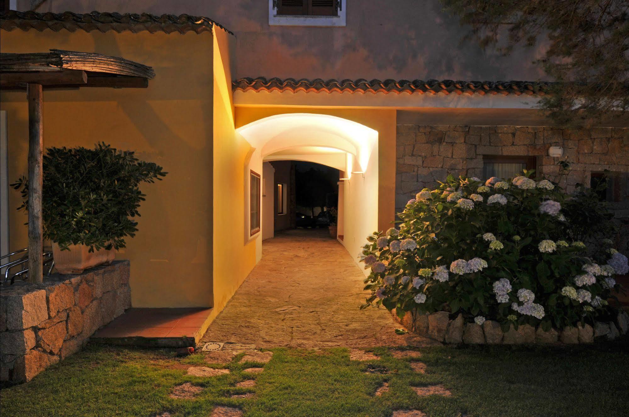 Hotel Il Piccolo Golf ポルト・チェルボ エクステリア 写真